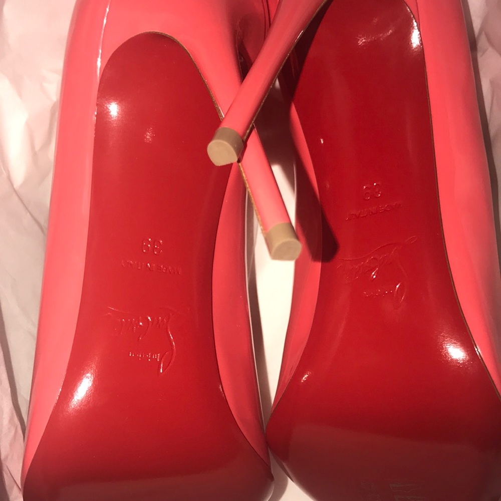 Heels - Picture 3 of 4